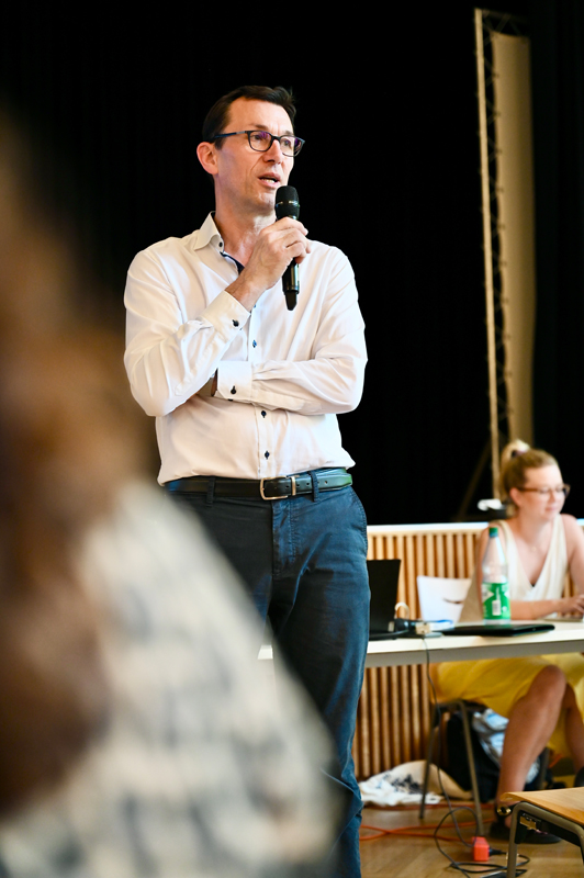 Offizielle Verabschiedung bei der Lehrkäftekonferenz im Juli 2026 (4)